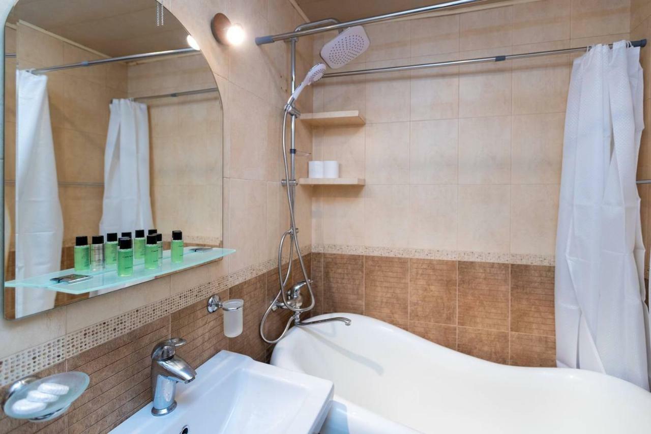 Wehost Cosy Apartment Tbilisi ภายนอก รูปภาพ