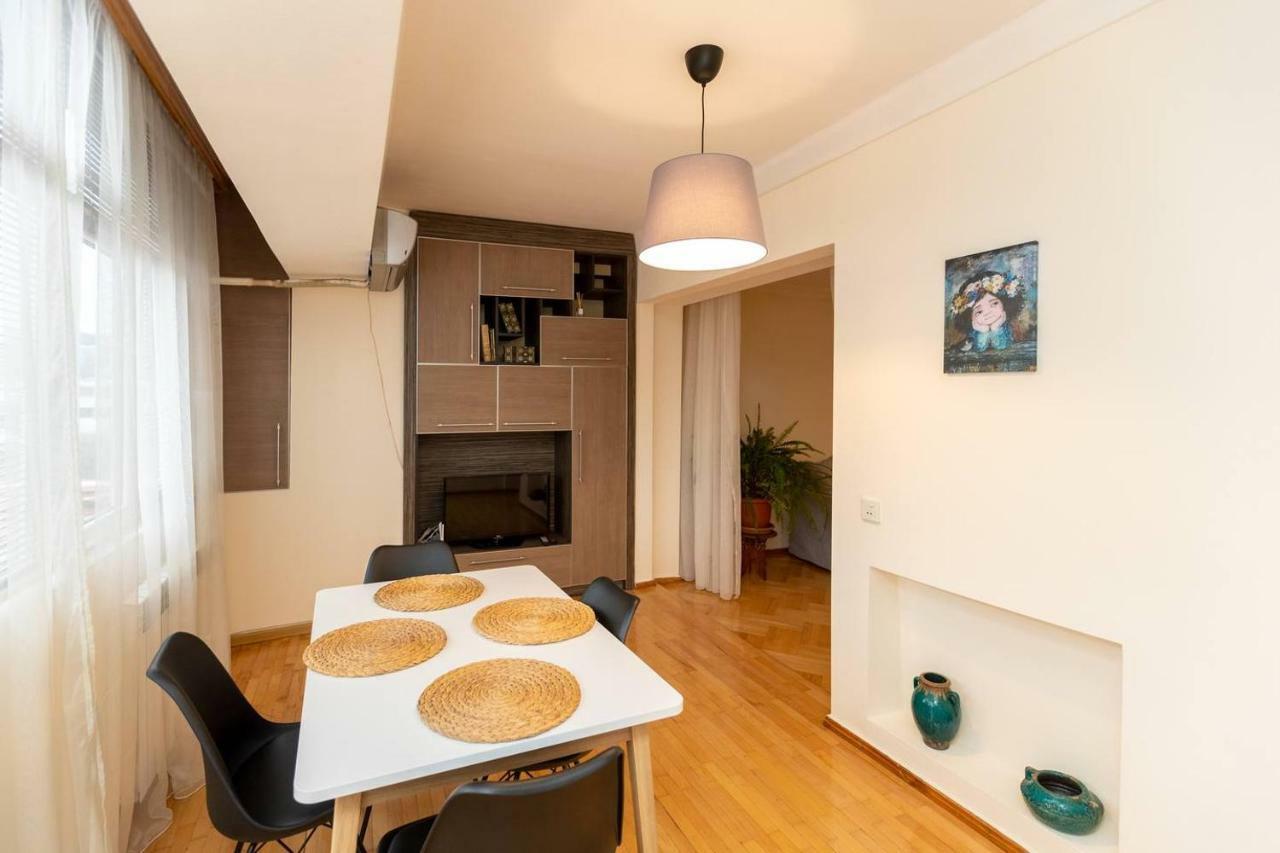 Wehost Cosy Apartment Tbilisi ภายนอก รูปภาพ